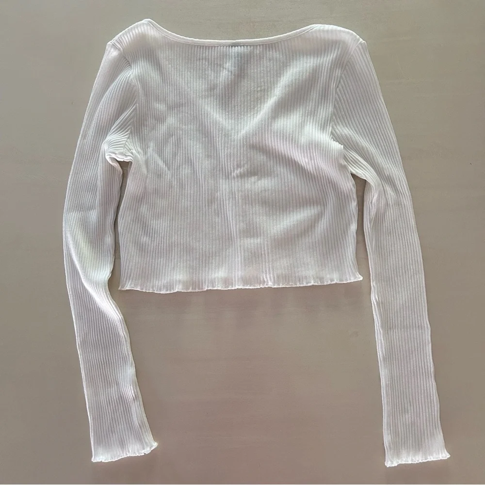 H&M Cream Ribbed Button-Front Crop Top - Picture 4 of 5